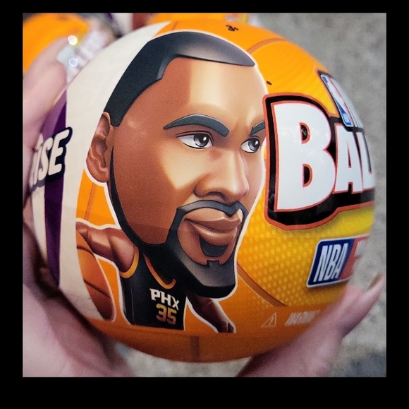 Zuru NBA Ballers Surprise Balls Set - Picture 8 of 16